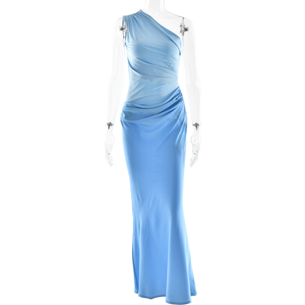 One-shoulder slim-fitting one-shoulder dress, sexy hip-wrapped dress.
