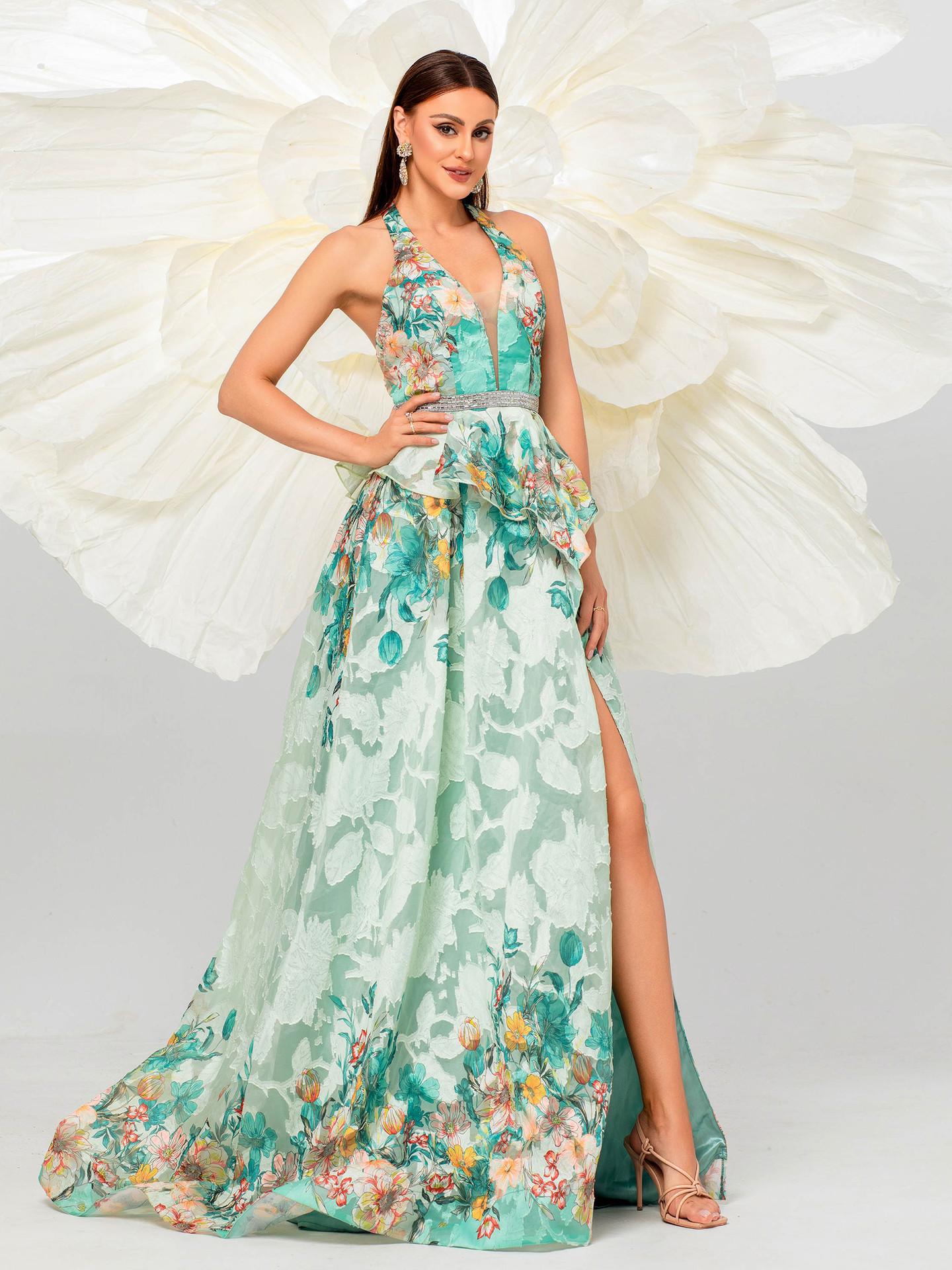 Sleeveless V-neck Neckline Swing Dress