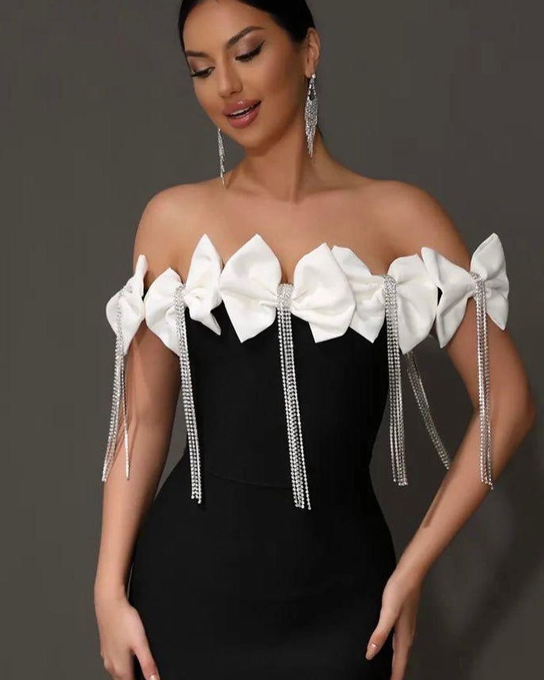 One-Shoulder Bowknot Tassel Embellished Diamond-Patterned Belted Dress